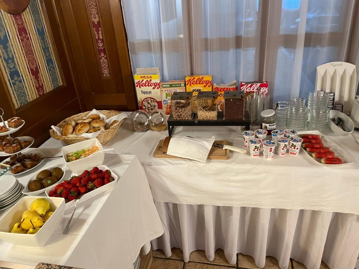 Hotel Restaurant Wallner I Contactless Check-In Sankt Valentin Eksteriør billede